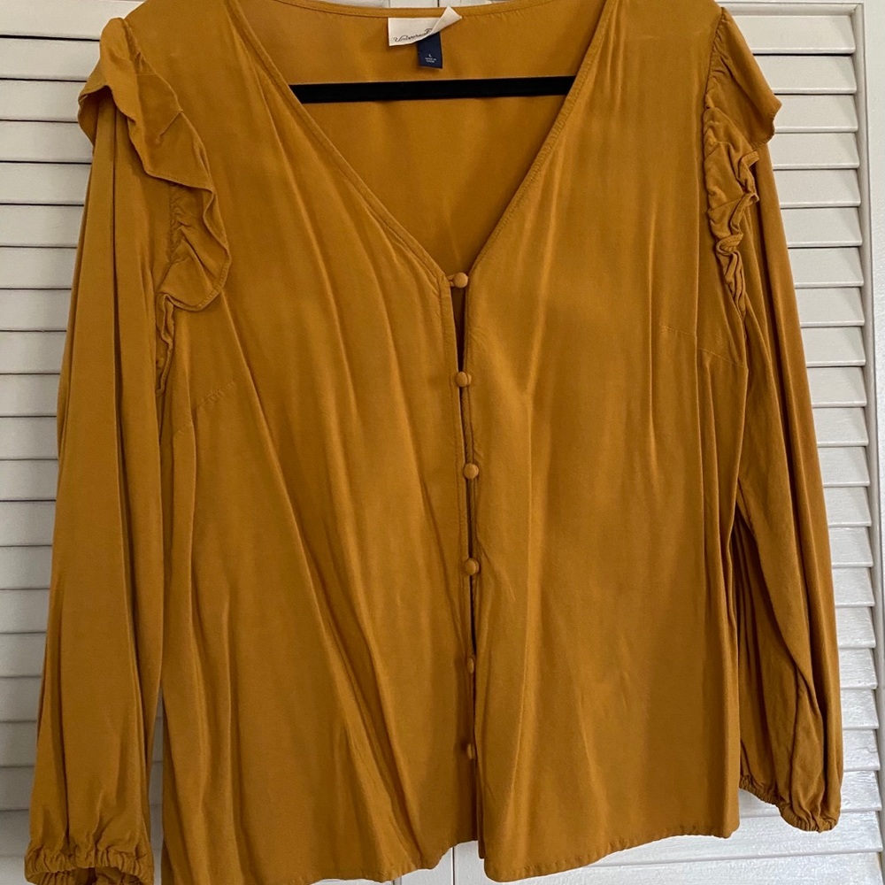 Universal Threads Mustard Blouse